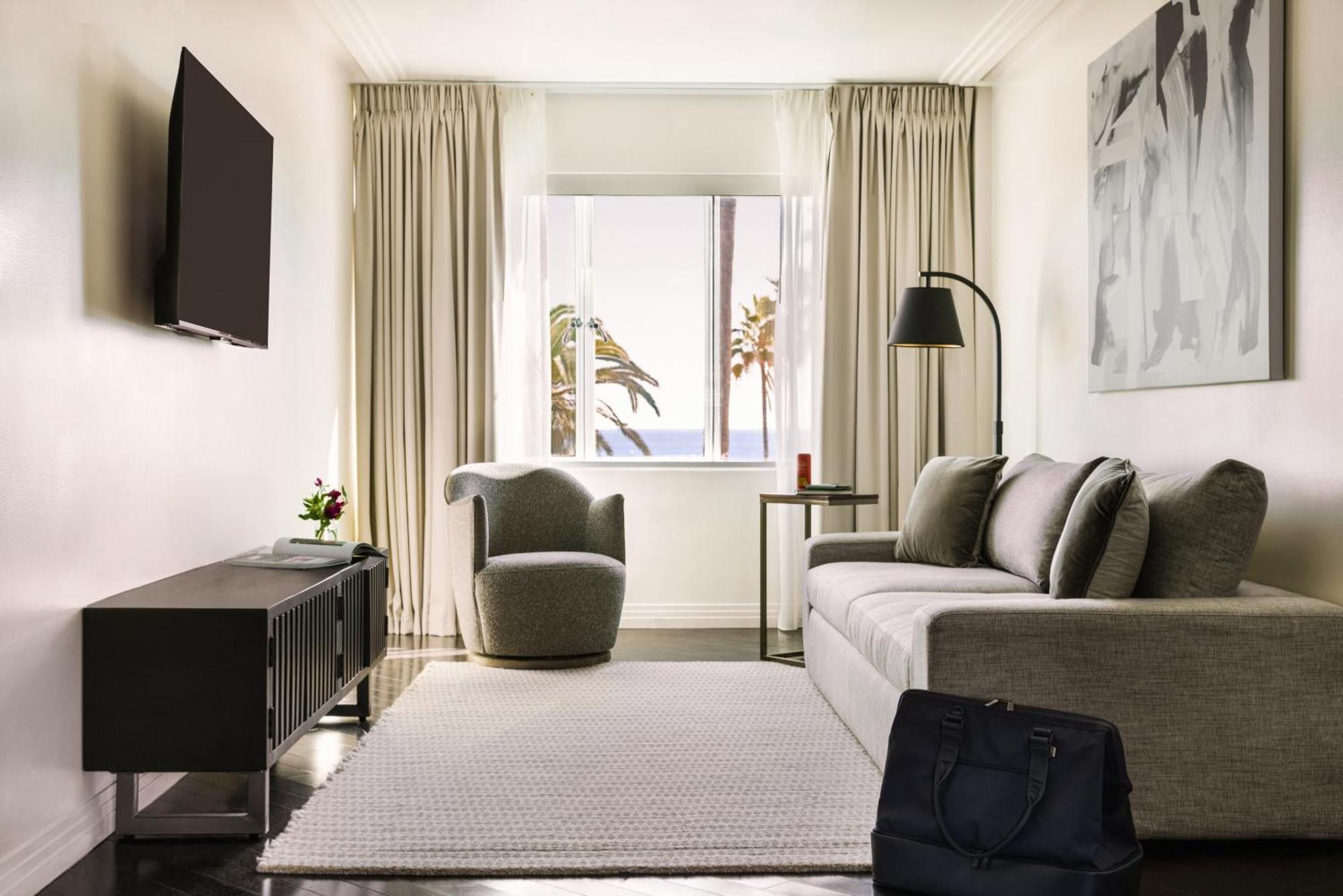 One Bedroom Ocean King Suite