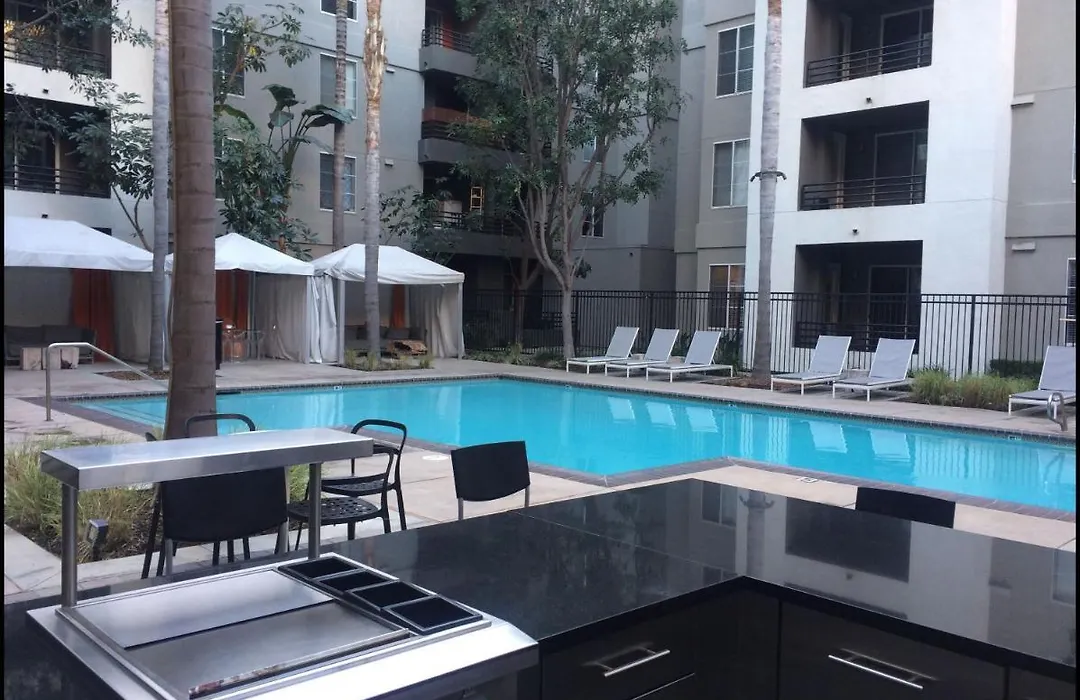 Hotel Style Furnished Suites In La Beach Area-1