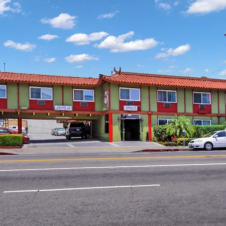 Royal Pagoda Motel Dodger Stadium-3