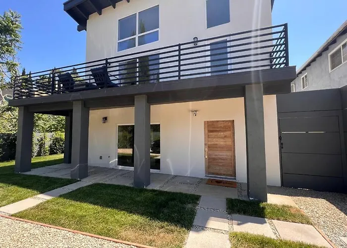 The Arts House - Private And Gated Home In Silver Lake With Pool & Views Los Angeles