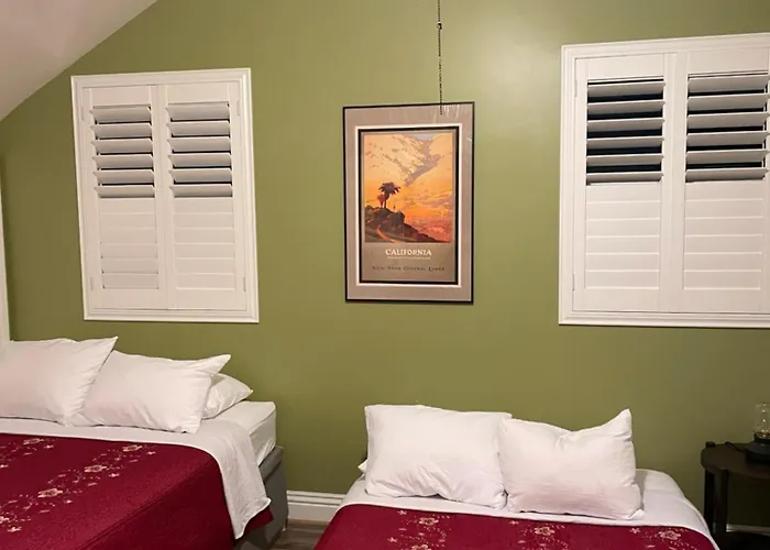 Private Large La Bedroom W Private Full Bathroom Or Half-Bathroom - Tv - Ac - Wifi - Private Fridge Near Usc - Exposition Park - Usc Memorial Coliseum - Banc Of California Bmo Stadium - Downtown Los Angeles Dtla - University Of Southern California Us