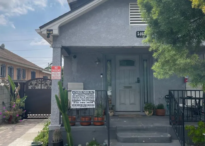 Boutique Private La Bedroom W Private Half-Bathroom - Ac - Wifi - Private Fridge -Smart Tv Los Angeles