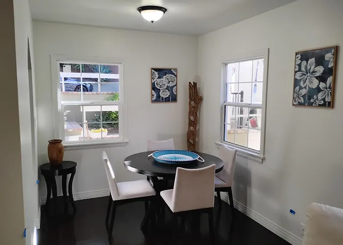 Cozy Suite Near Universal Studios Los Angeles che accetta animali