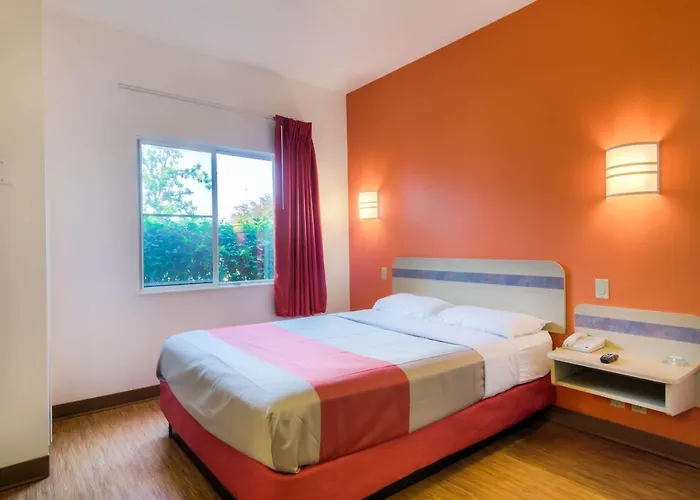 Motel 6-Sepulveda, Ca - Los Angeles - Van Nuys - North Hills