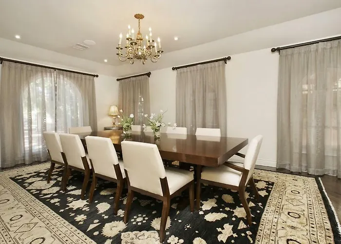 Villa Teresita - Beautifully Gated Mediterranean Estate Los Angeles